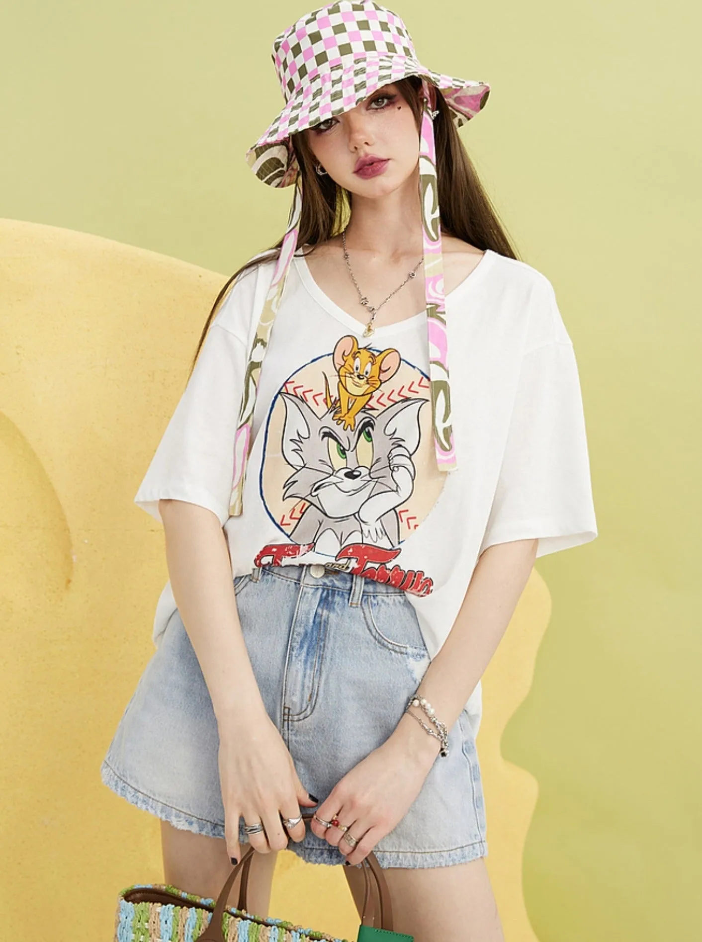 Edge Ripped Design Hot Pants