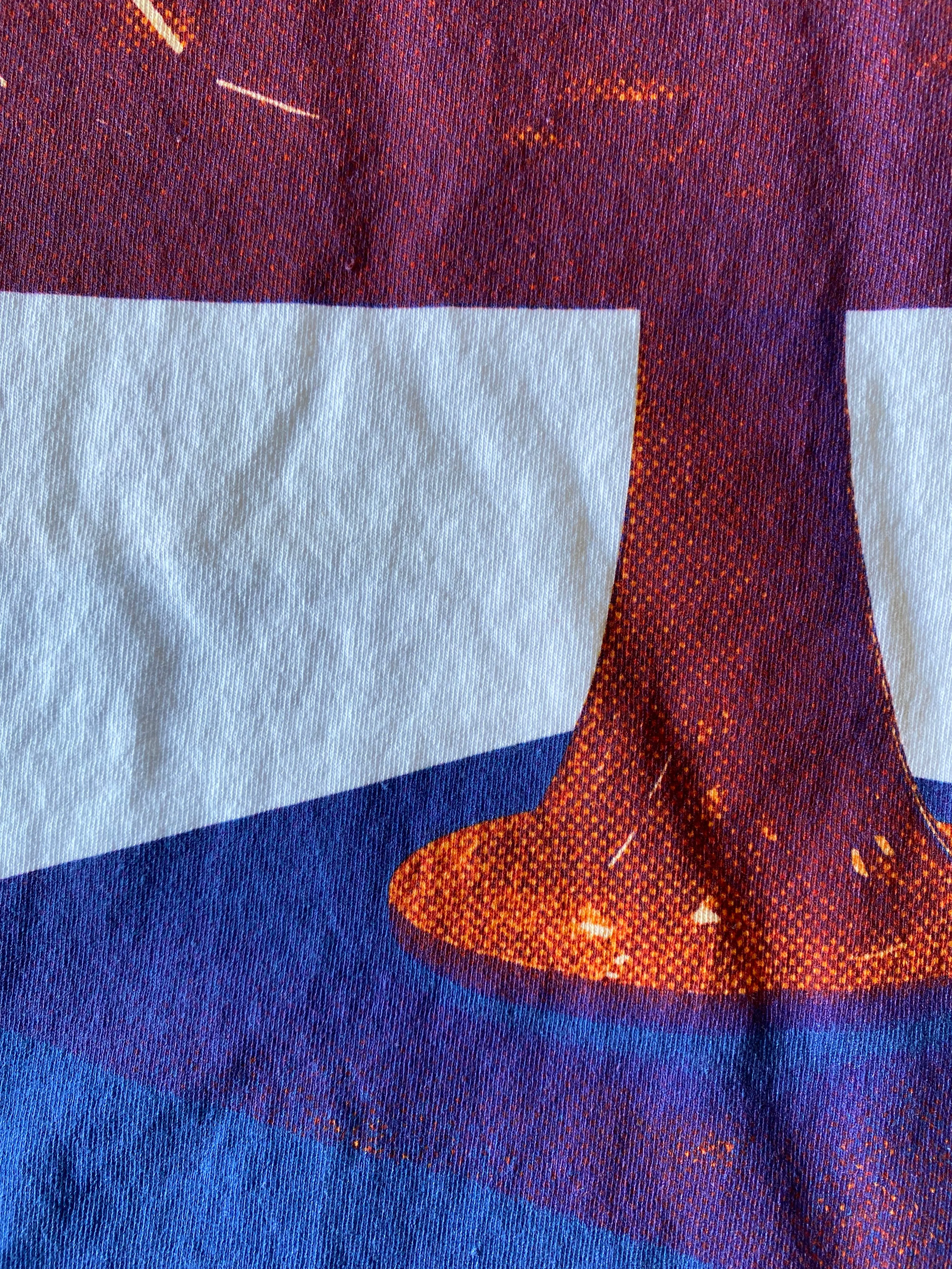 Nesso Lamp Tee