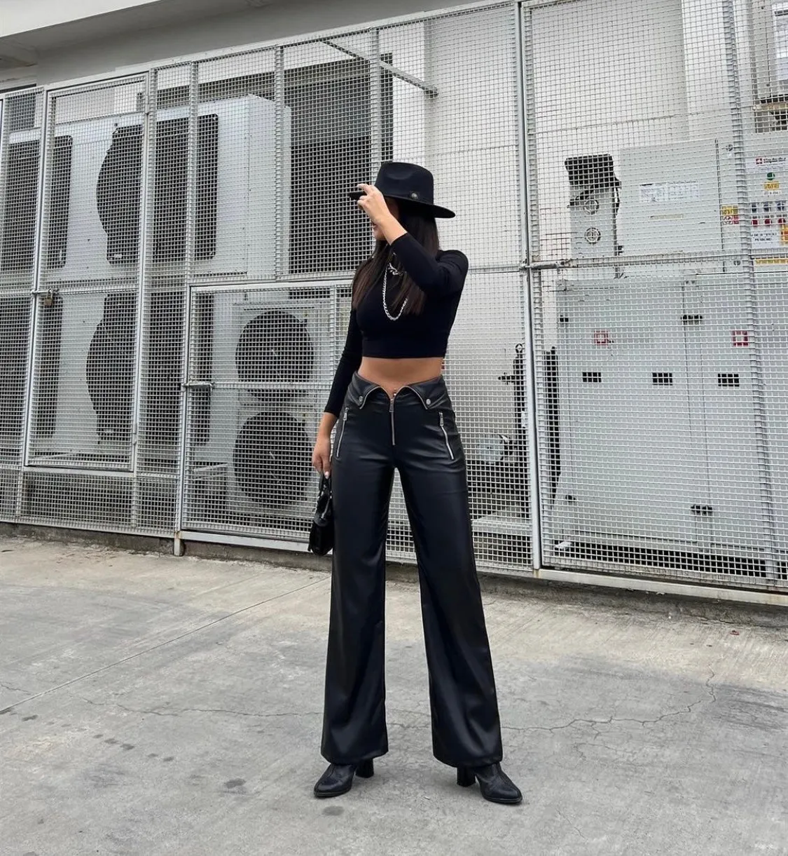Zippered design leather trouser