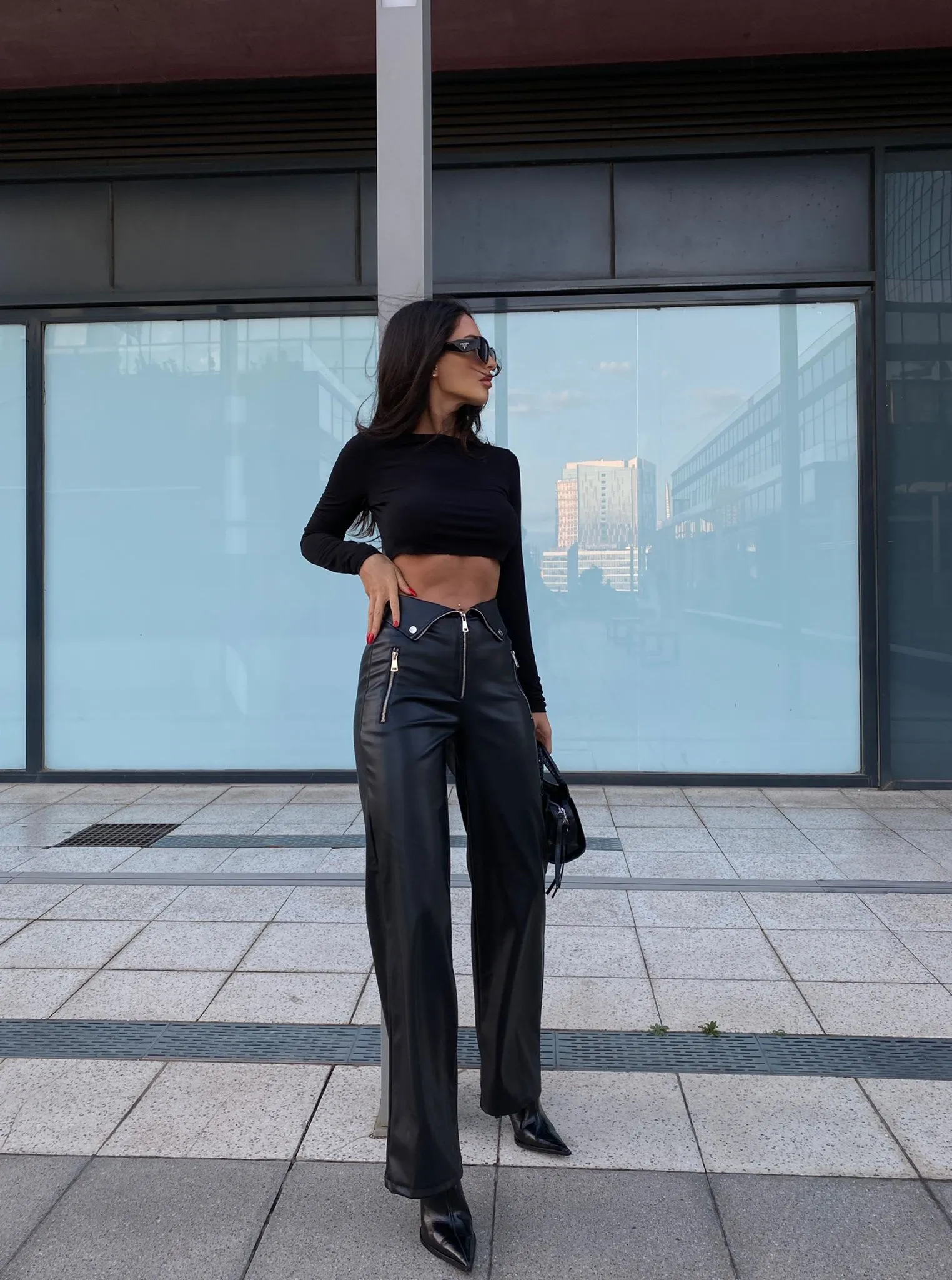 Zippered design leather trouser