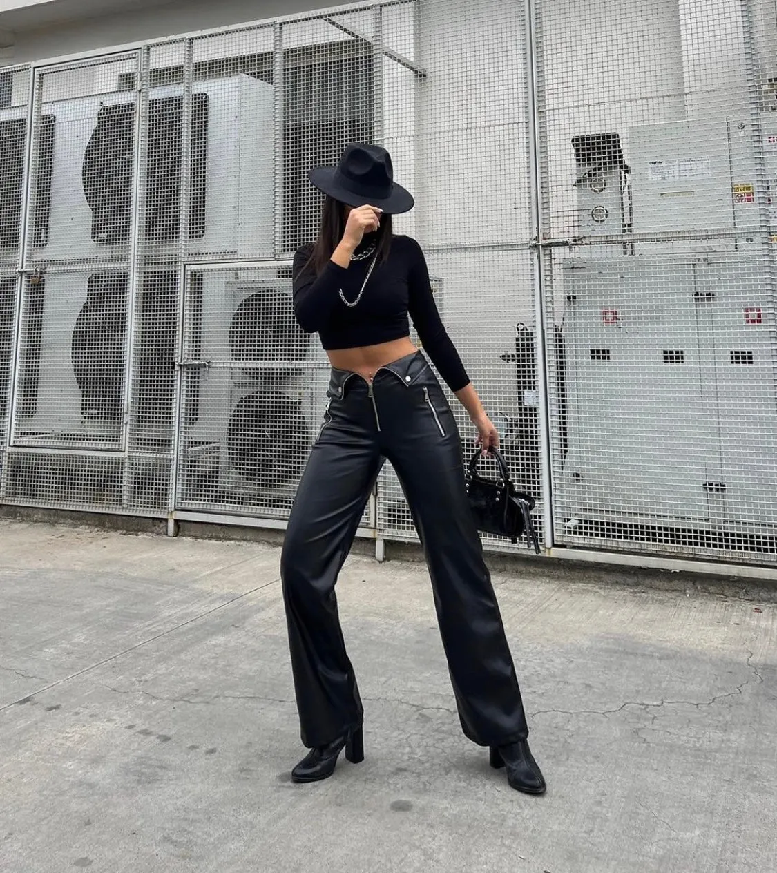 Zippered design leather trouser